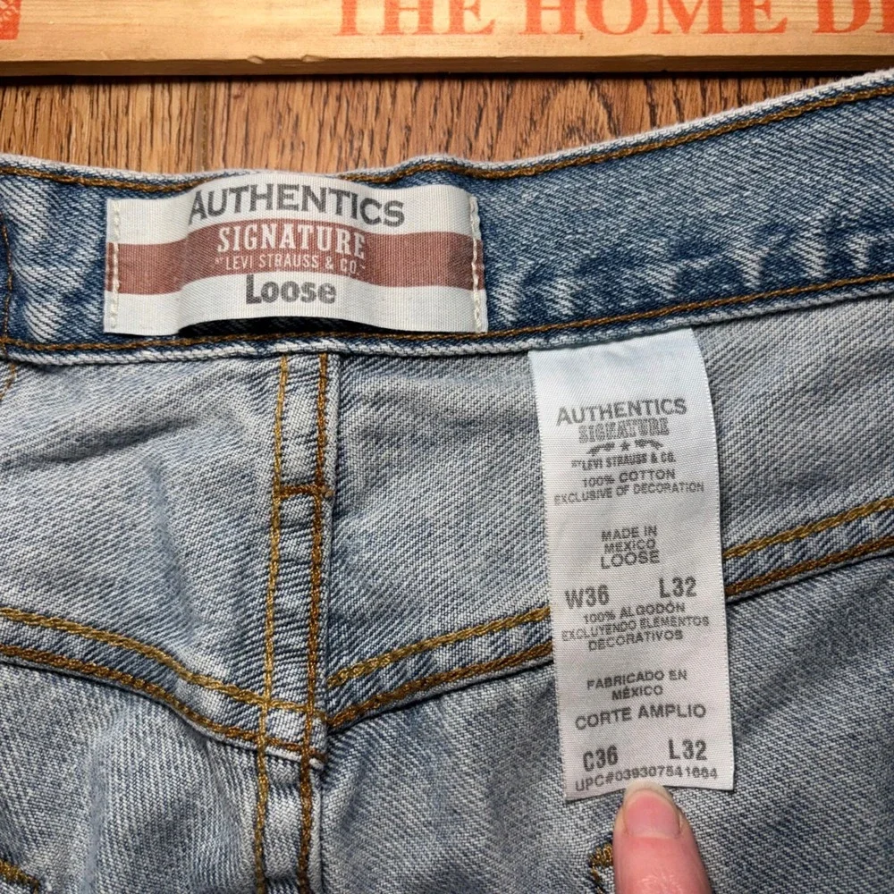 Signature by Levi Strauss great mens